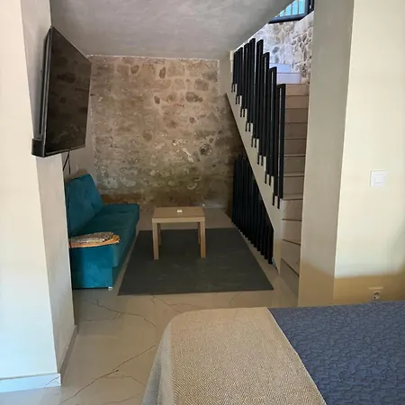 La Villa Suites, Mirador De Alhamar Trujillo Buitenkant foto